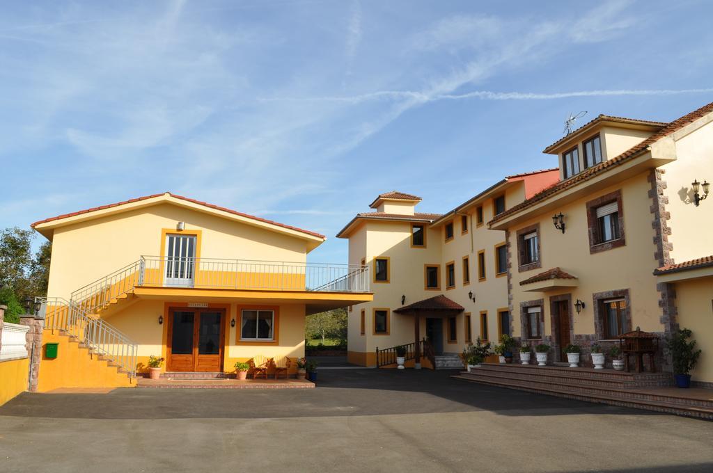 Hotel Alonso Llanes Exteriör bild