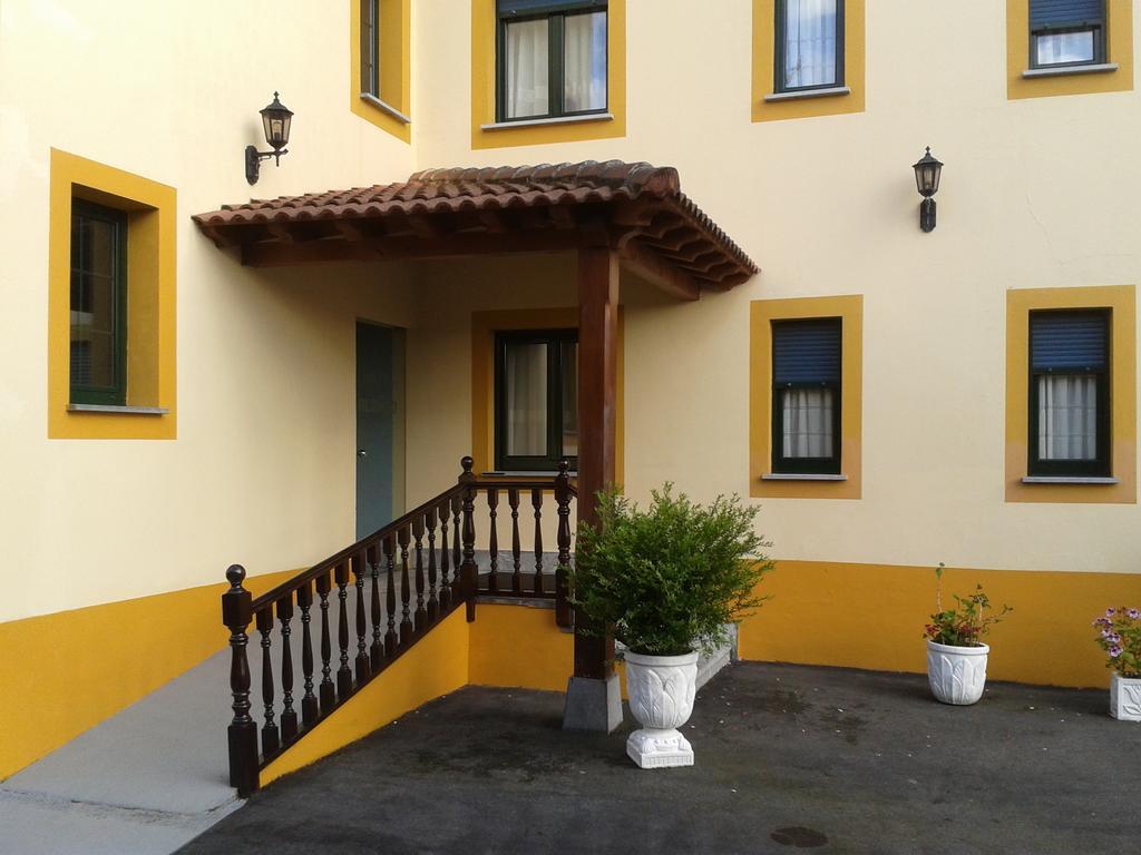 Hotel Alonso Llanes Exteriör bild